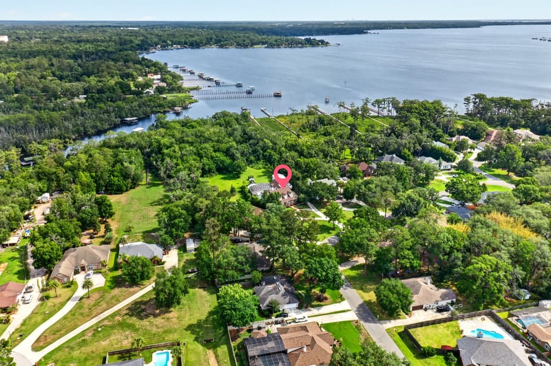 Photo 4 of 1806 Lakedge Dr, Middleburg, FL 32068, photographed by Megapixeler