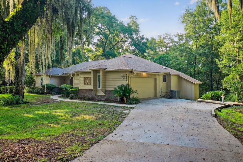 Photo 3 of 14877 Capstan Dr, Jacksonville, FL 32226, photographed by Megapixeler