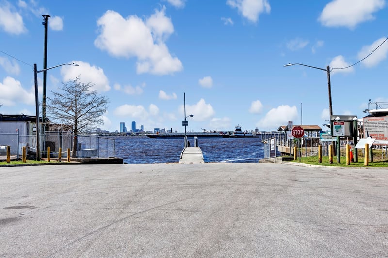Photo 48 of 1008 Las Robida Dr, Jacksonville, FL 32211, photographed by Megapixeler