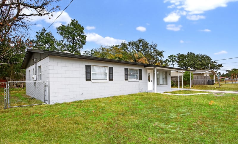 Photo 4 of 7815 Jaguar Dr, Jacksonville, FL 32244, photographed by Megapixeler