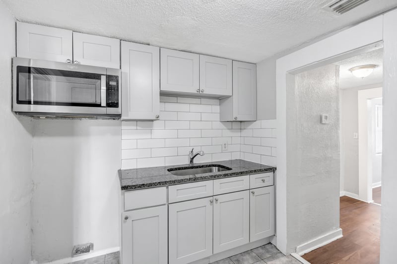 Photo 7 of 1750 W 29th St, Jacksonville, FL 32209, photographed by Megapixeler
