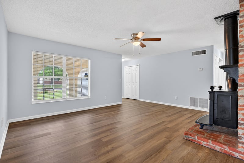 Photo 9 of 8046 Triumph Ln S, Jacksonville, FL 32244, photographed by Megapixeler