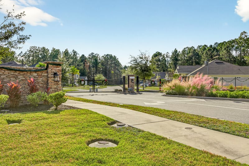 Gated Community at 1733 Austin Lk Wy, Middleburg, FL 32068