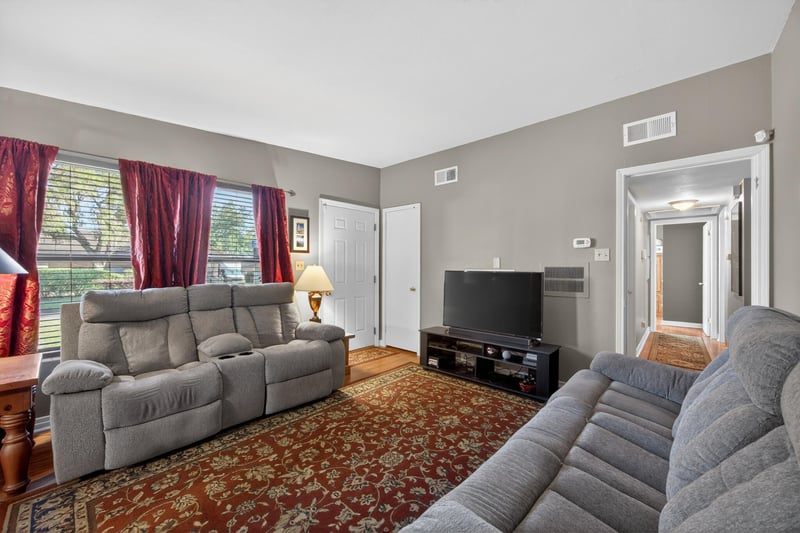 Photo 6 of 2143 Newberry Rd, Jacksonville, FL 32218, photographed by Megapixeler