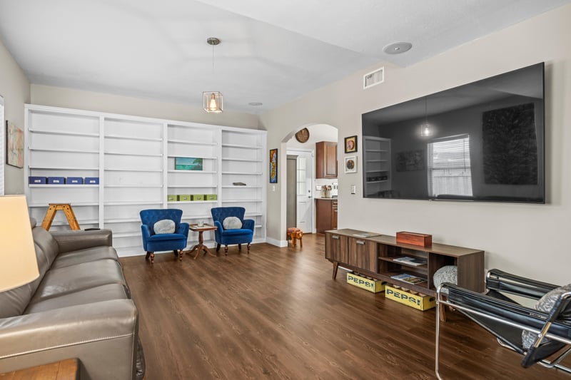 Photo 17 of 1005 Hamilton St, Jacksonville, FL 32205, photographed by Megapixeler