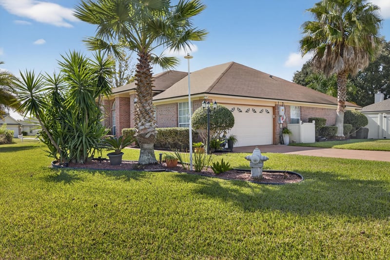 Photo 2 of 3211 Chantilly Ct, Orange Park, FL 32073, photographed by Megapixeler