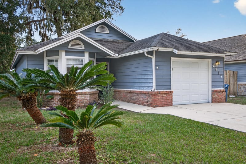 Photo 2 of 2217 Destine Ln, Atlantic Beach, FL 32233, photographed by Megapixeler