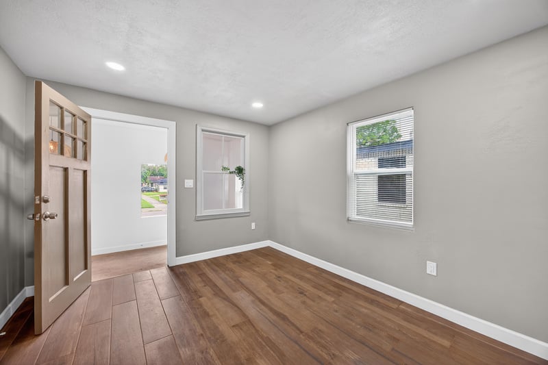 Photo 6 of 1741 Tyler St, Jacksonville, FL 32209, photographed by Megapixeler