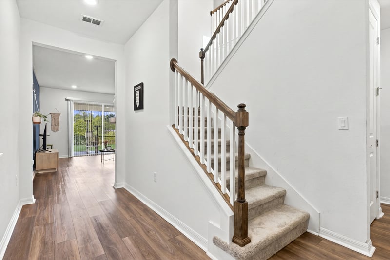 Hallway and staircase, photographed by Megapixeler on Torres Trace, St. Augustine
