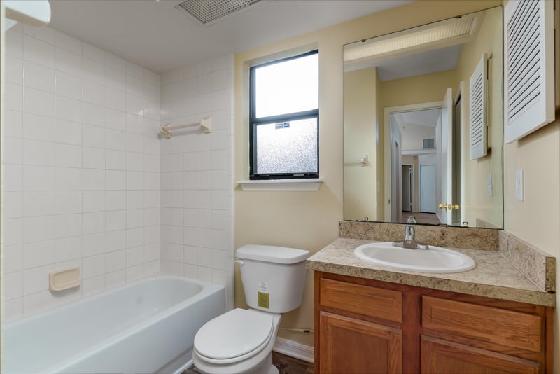 Main Bath at 3651 Paleface Pl, Jacksonville, FL 32210