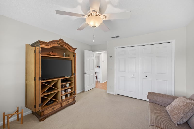 Photo 37 of 13826 Holland Park Dr, Jacksonville, FL 32224, photographed by Megapixeler