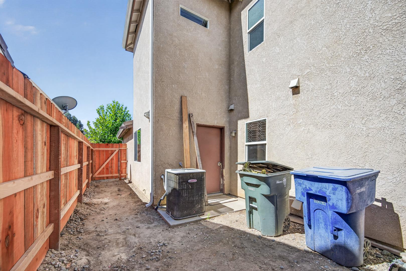1114 E Oakmont Ave, photo 74