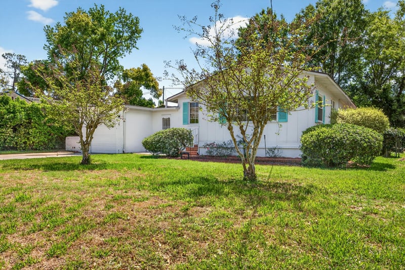 Photo 5 of 4220 Genoa Ave, Jacksonville, FL 32210, photographed by Megapixeler