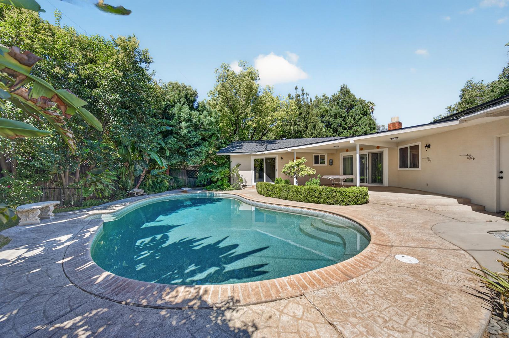 749 W Escalon Ave, photo 49