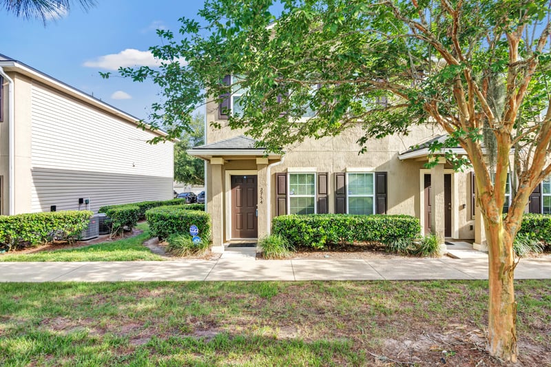 Photo 2 of 2754 Hollybrook Ln unit 2a, Orange Park, FL 32073, photographed by Megapixeler