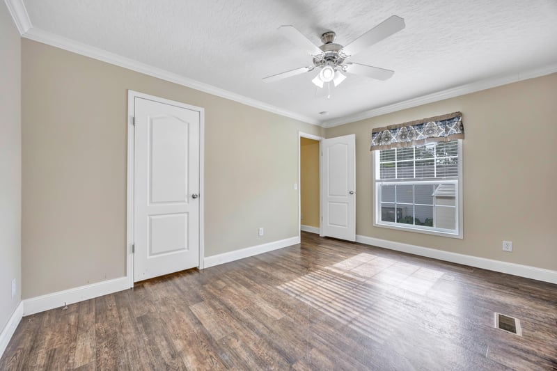 Photo 15 of 500 Chaffee Rd S #124, Jacksonville, FL 32221, photographed by Megapixeler