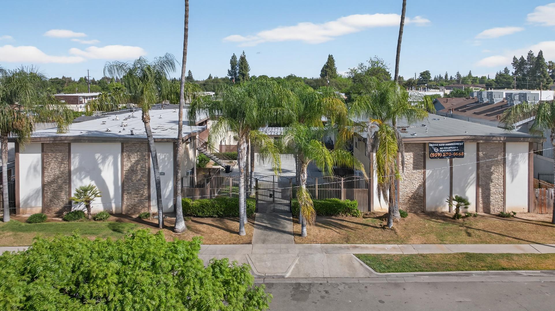 1348 E San Bruno Ave, photo 9