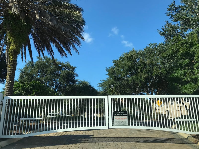 Hammock Grove Gates at 12301 Kernan Forest Blvd, Jacksonville, FL 32225